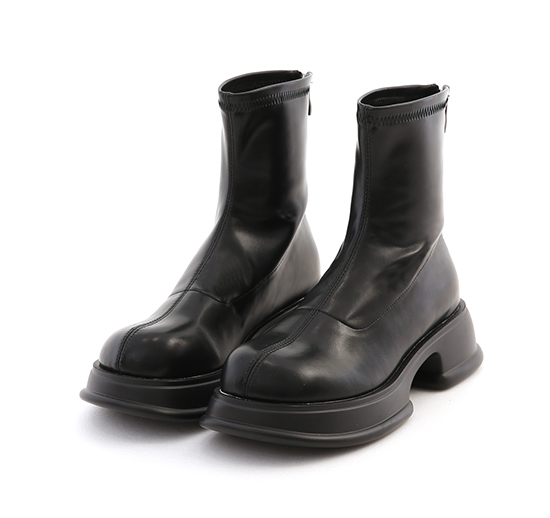 Lightweight Thick Sole Slimming Plain Boots Black