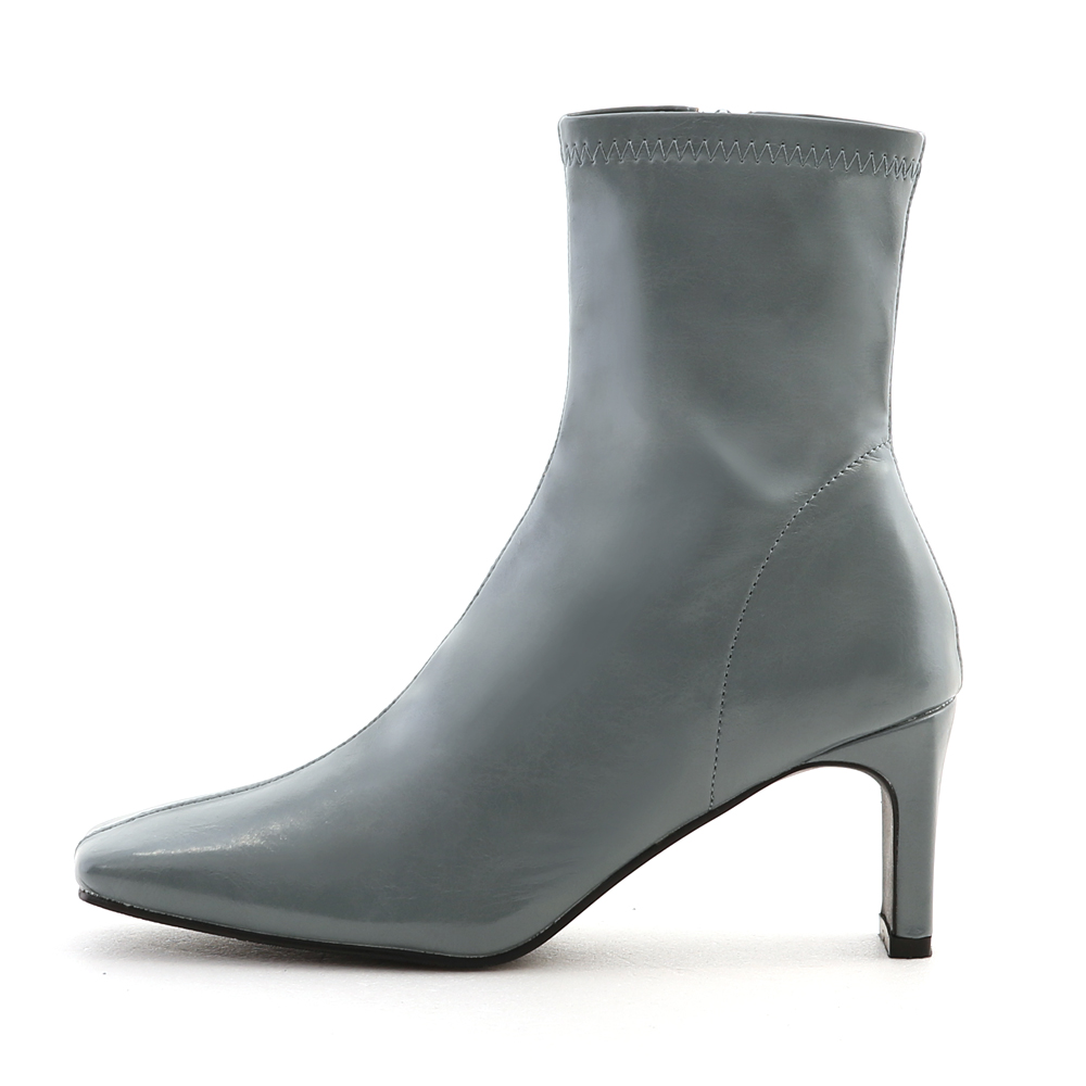 唯美配方．質感亮面扁跟瘦瘦靴 迷霧藍