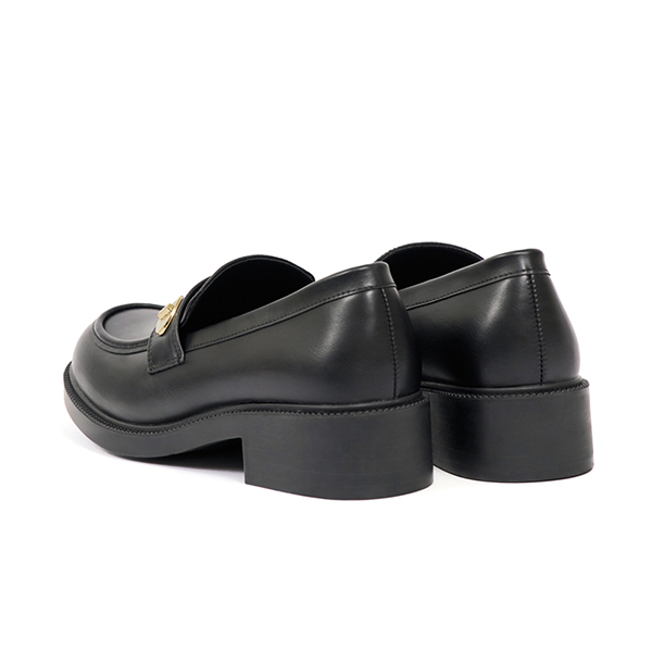 Gold Buckle Round-Toe Loafers Black