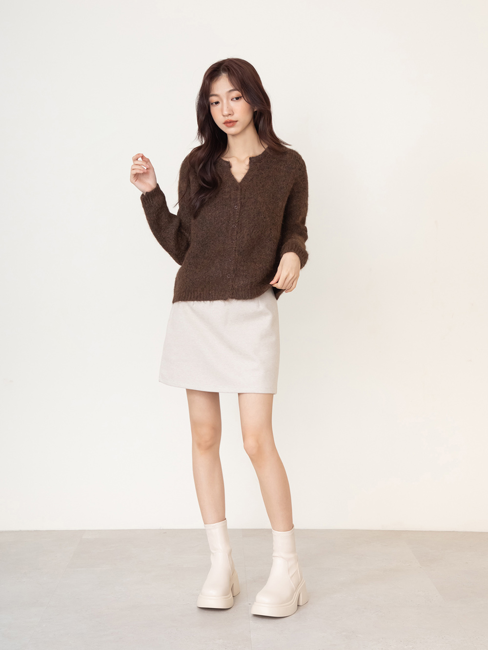 美腿濾鏡．輕量加厚底瘦瘦短靴 白色