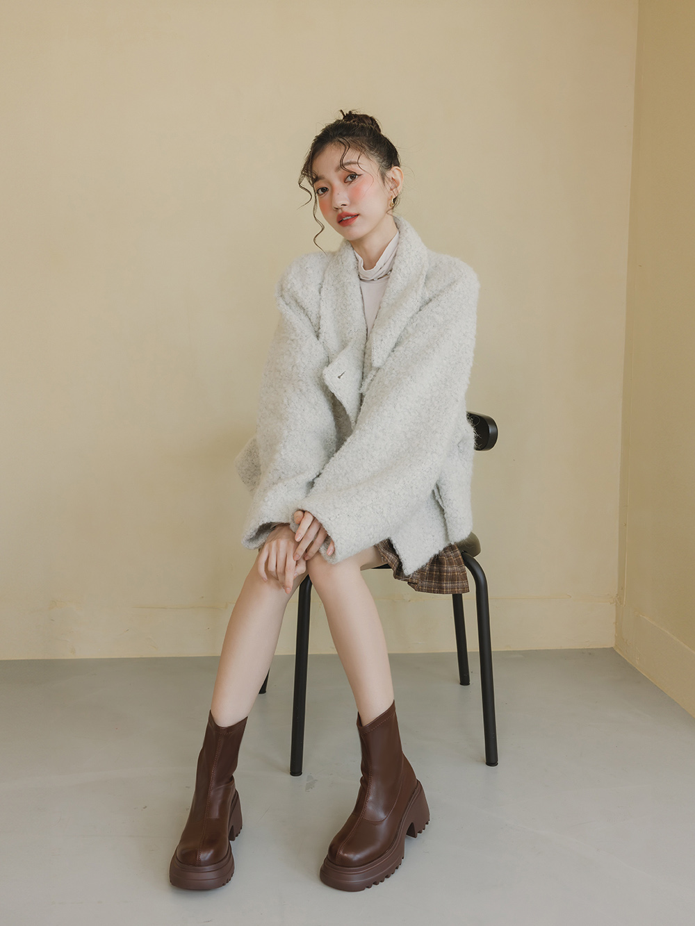 瘦腿密碼輕量厚底瘦瘦短靴 咖啡色