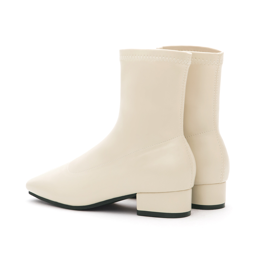 Stradivarius Seam Front Square-Toe Low-Heel Slim Boots French Vanilla White