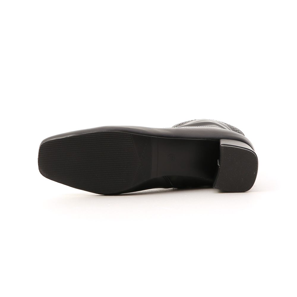 秋冬定番．素面合腿中跟方頭襪靴 時尚黑