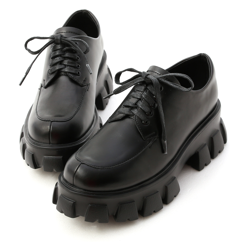 Lightweight Zigzag Sole Lace-Up Oxfords Black