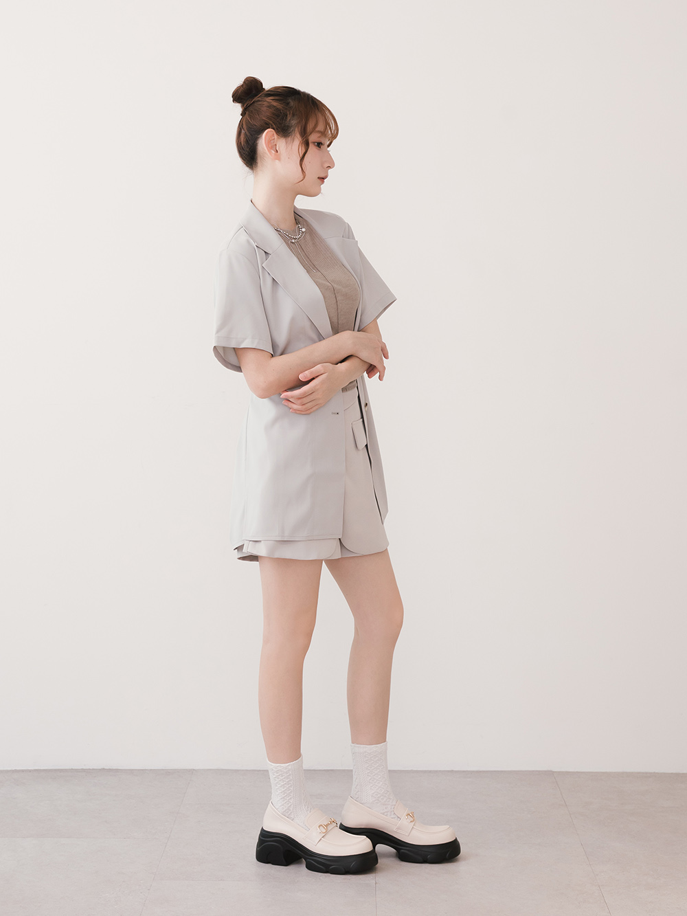 潮流少女馬銜釦輕量鋸齒增高底樂福鞋 米白