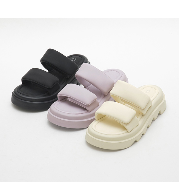 空氣海綿雙帶啵啵Q軟拖鞋 ブラック