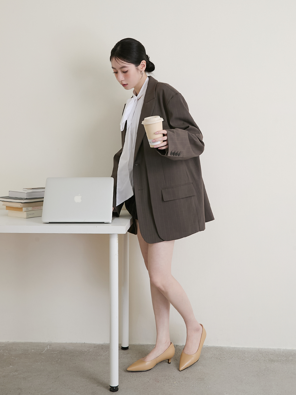 【真皮系列】3.5cm全能氣墊真皮低跟鞋 裸膚杏