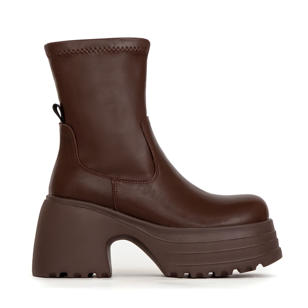 愛豆偶像素面厚底瘦瘦短靴 咖啡色