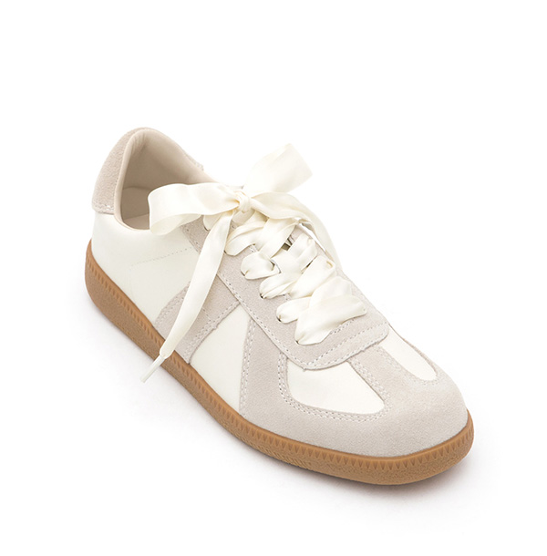 Lace-Up Casual German Trainer Shoes Beige