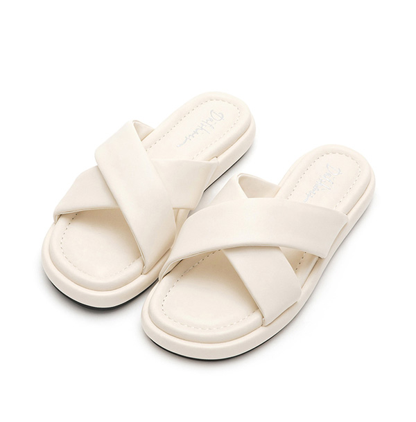 Comfy Candy Crossed Airsoft Slippers French Vanilla White