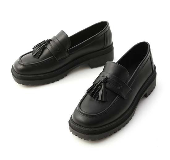 Tassel Thick Sole Loafers Black