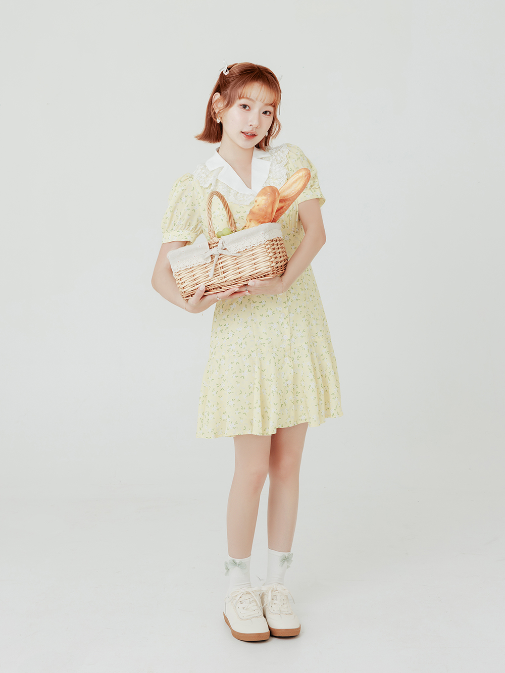 【Disney】愛麗絲蕾絲花邊真皮德訓鞋 香草米