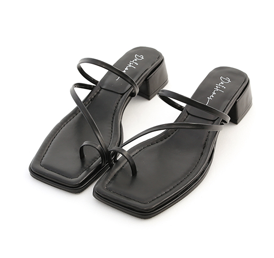 Toe-Loop Heeled Sandals Black