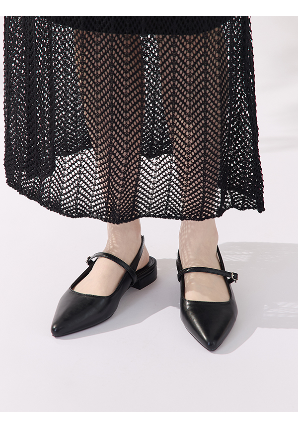 優雅氣場尖頭後空低跟鞋 時尚黑