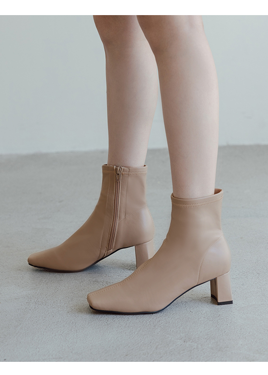 Plain Square Toe Mid-Heel Slimming Boots Beige