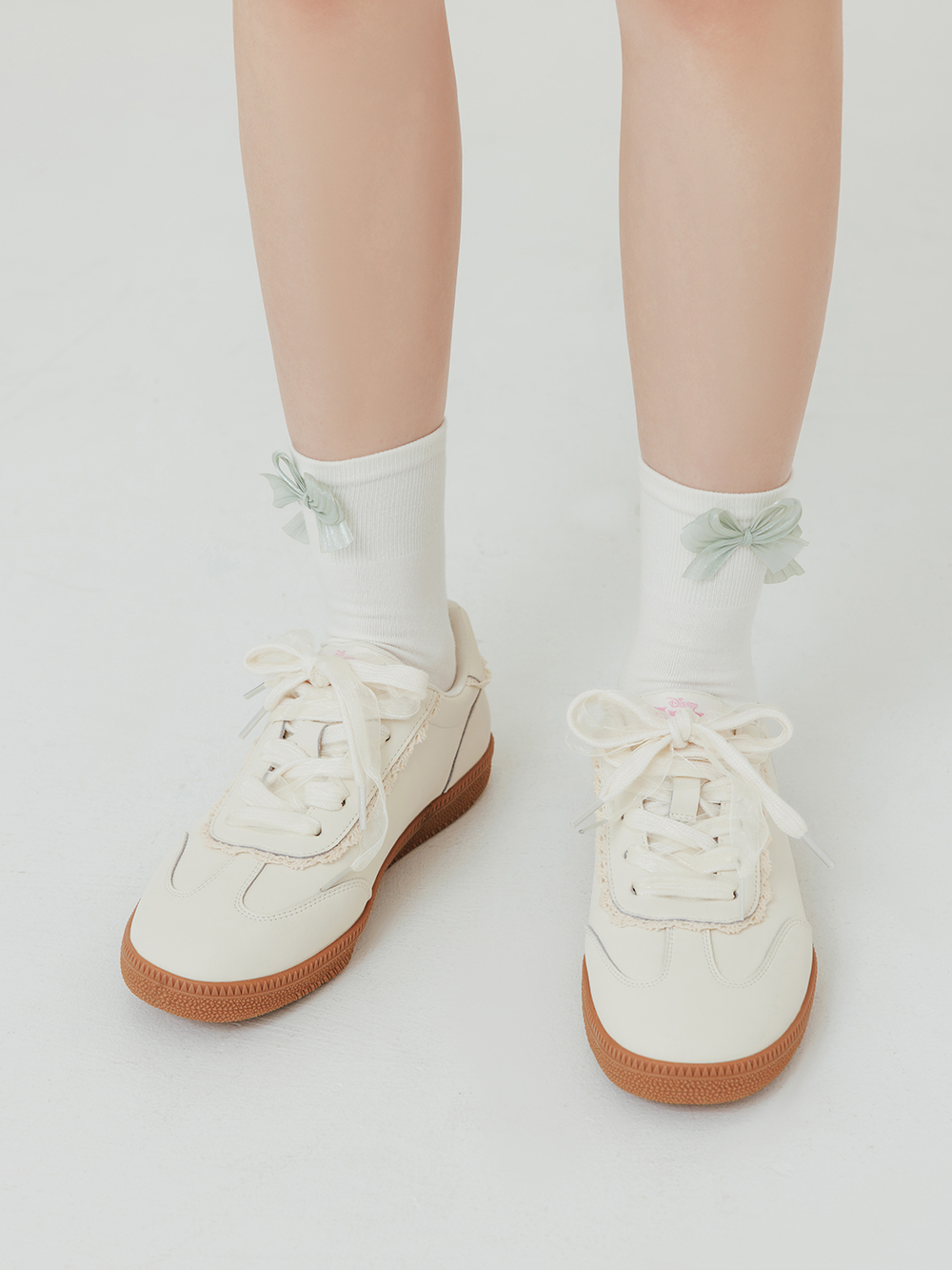 【Disney】愛麗絲蕾絲花邊真皮德訓鞋 香草米