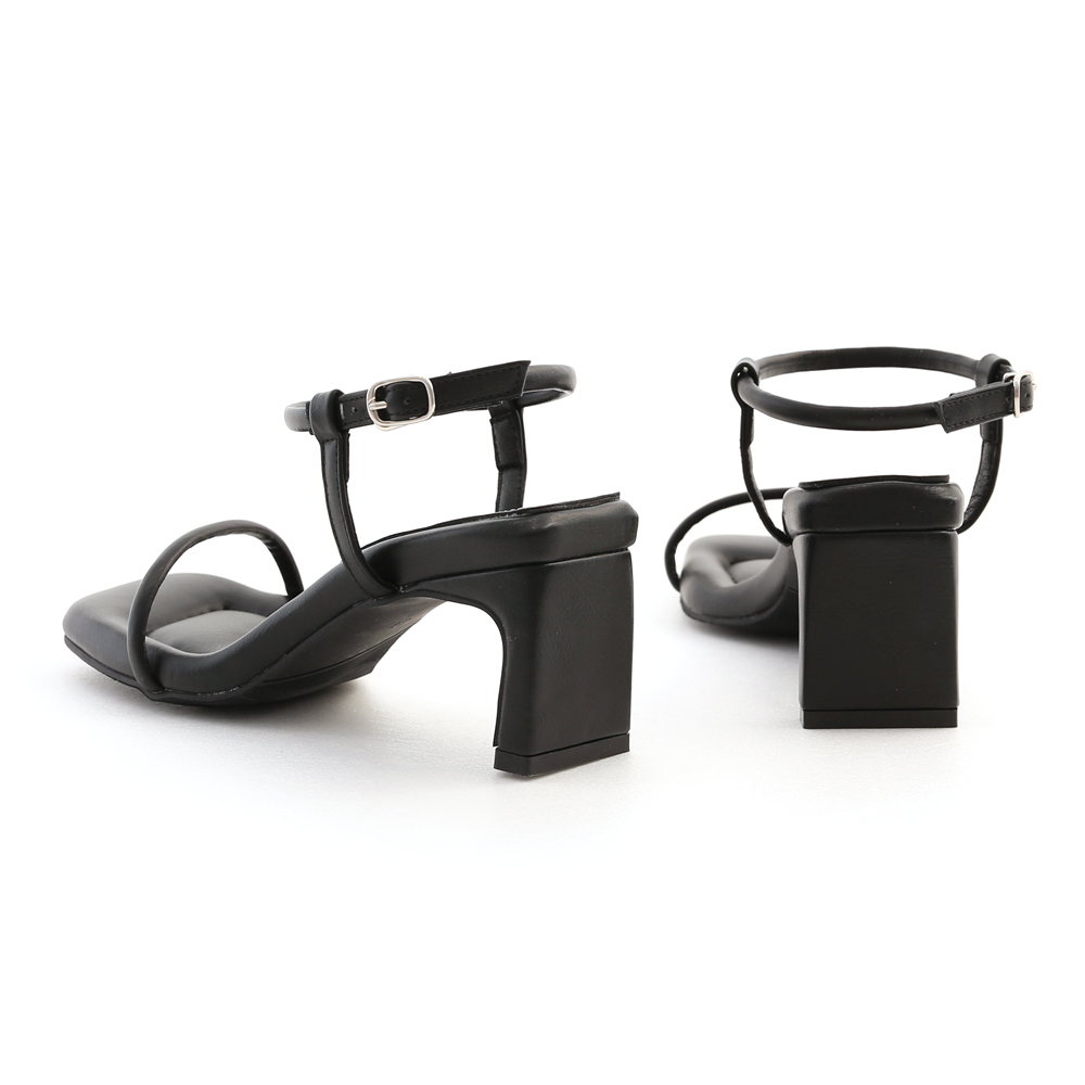 Square Toe Padded Sole Sandals Black