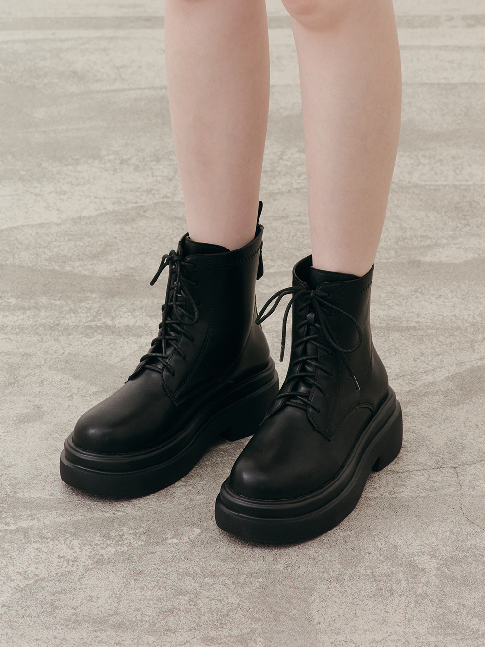偶像學園輕量厚底綁帶短靴 黑色