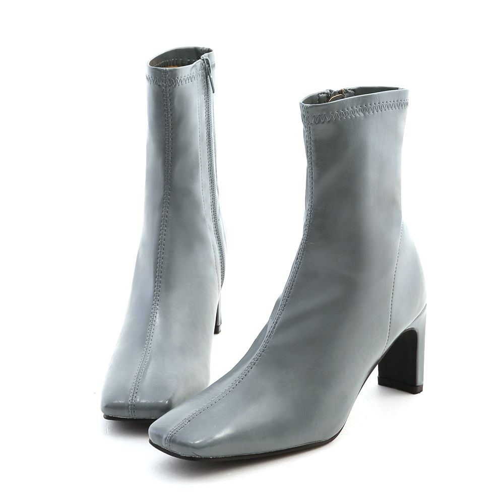 唯美配方．質感亮面扁跟瘦瘦靴 迷霧藍