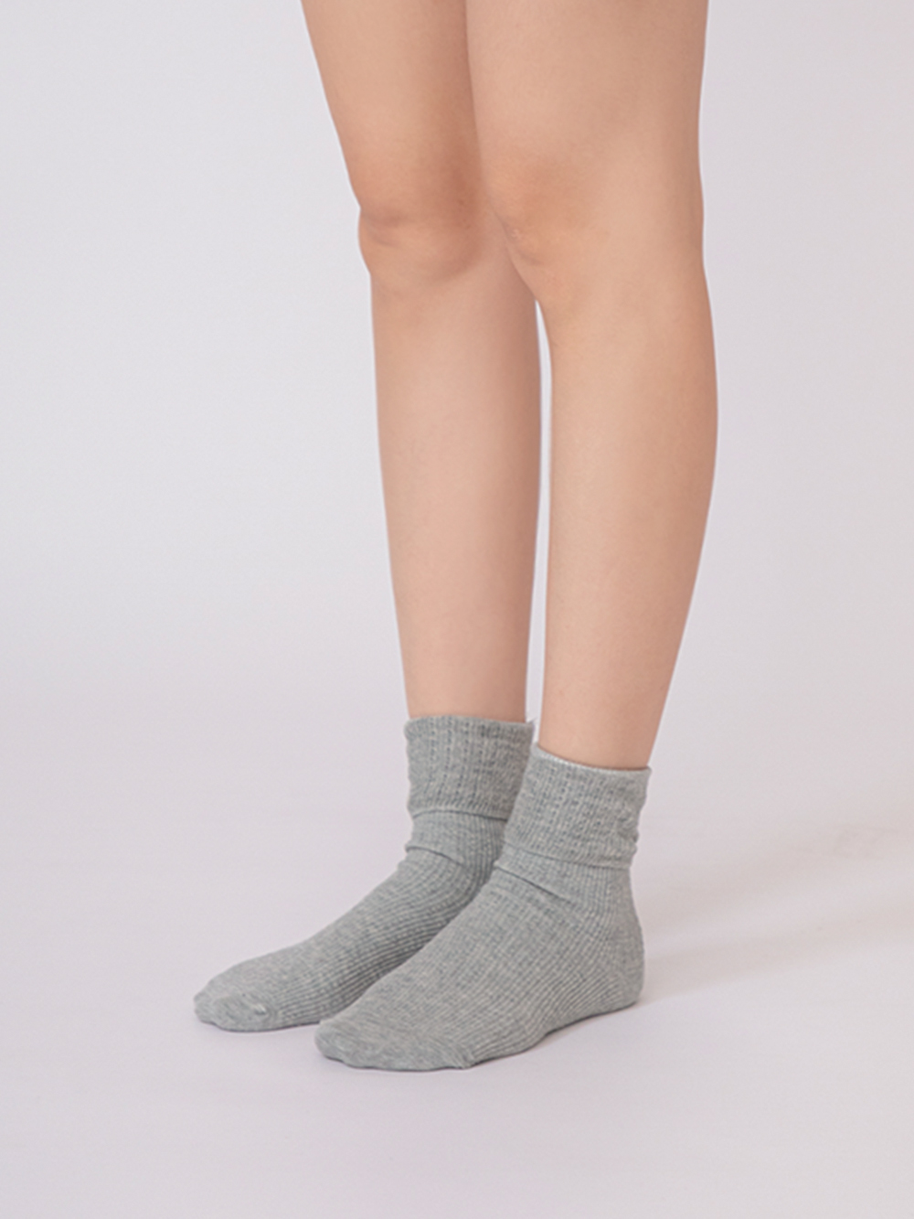 長絨棉奶油雲朵中筒襪 灰色