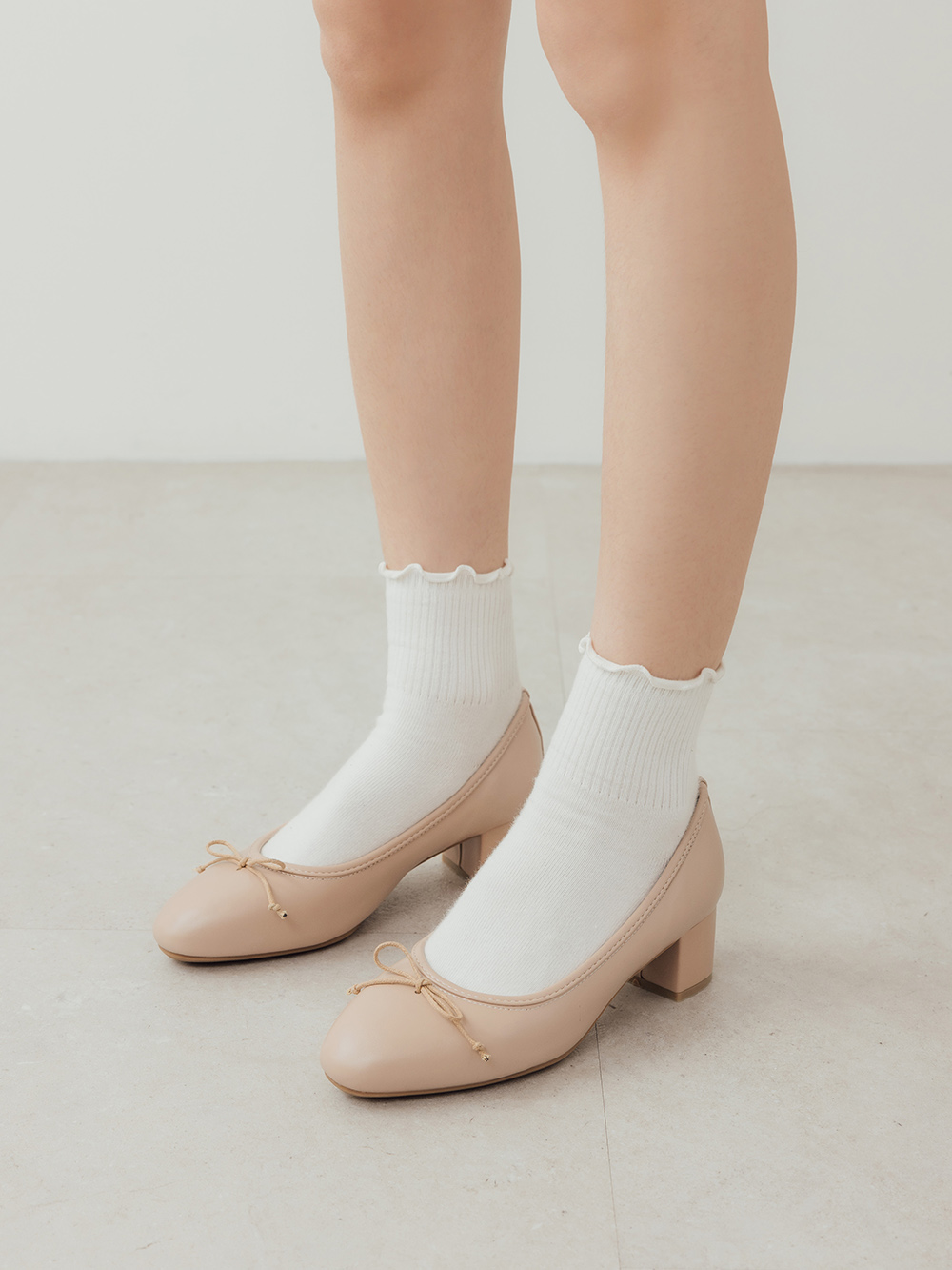 4D氣墊中跟芭蕾娃娃鞋 粉杏