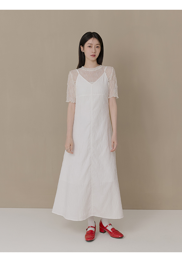 鎖定目光漆皮低跟樂福鞋 古典紅