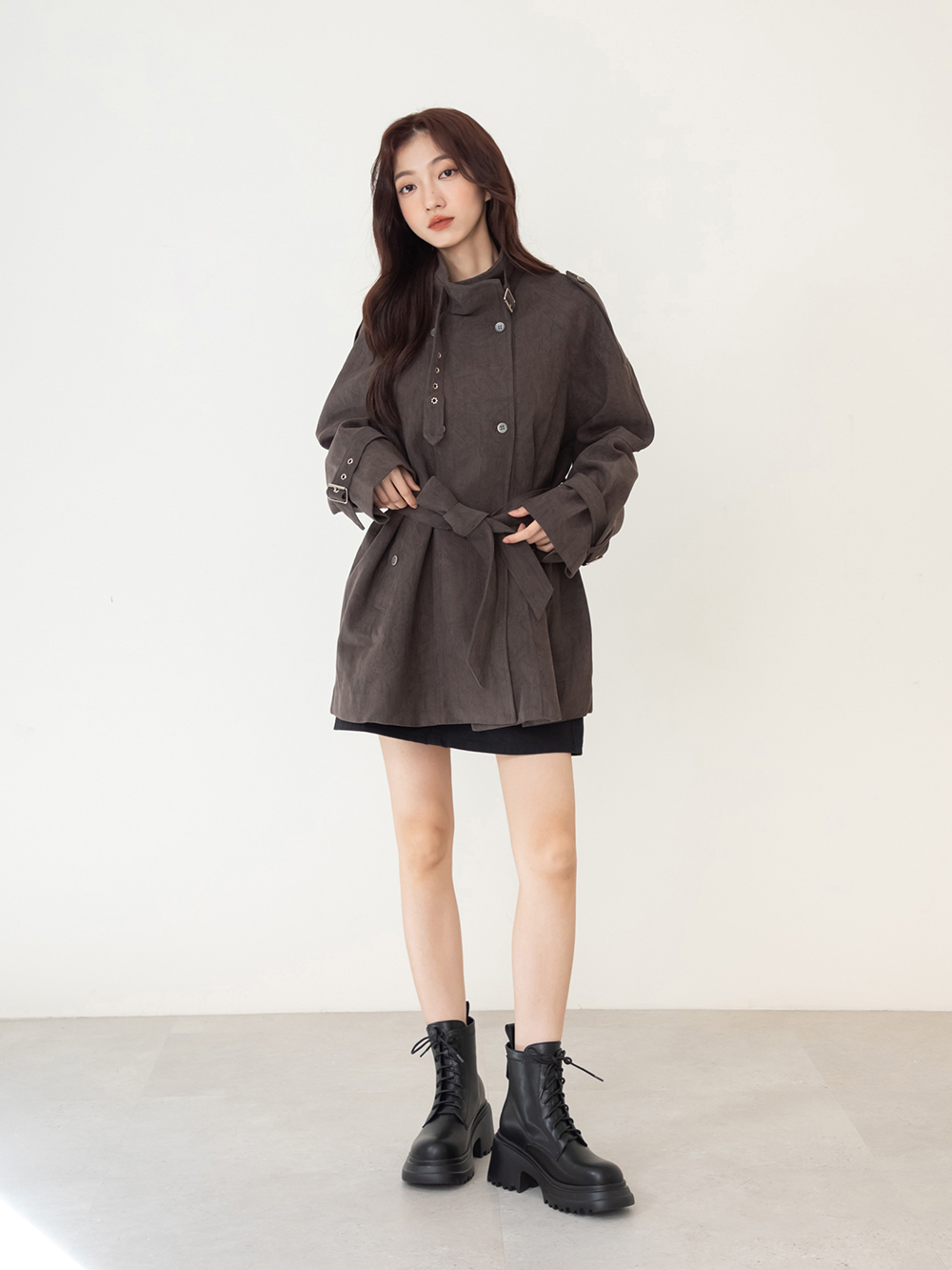 女團風輕量厚底綁帶短靴 黑色