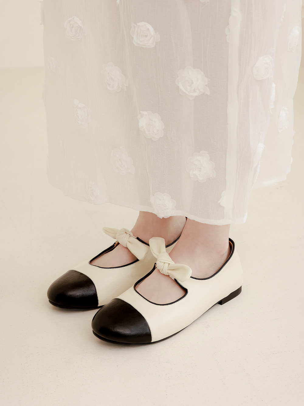 可愛啾啾蝴蝶結小香風瑪莉珍鞋 白