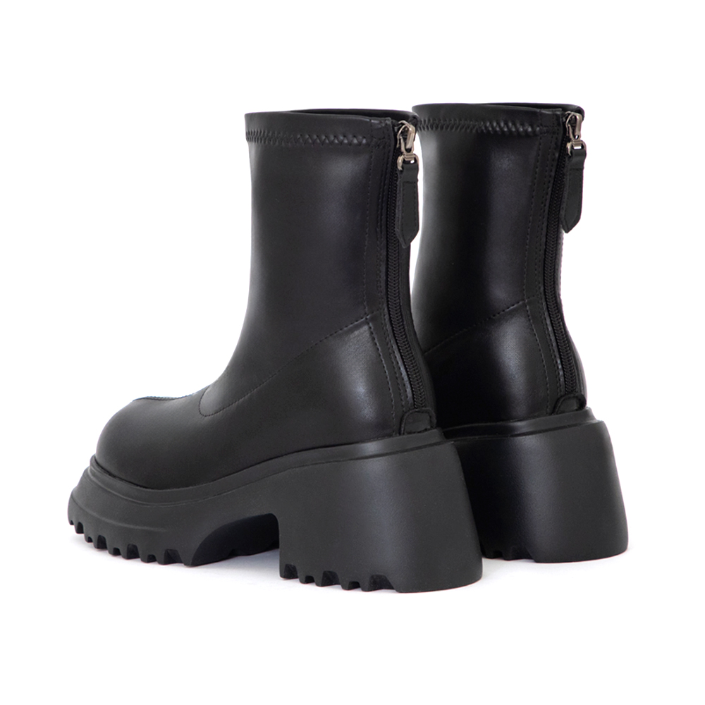 瘦腿密碼輕量厚底瘦瘦短靴 黑色