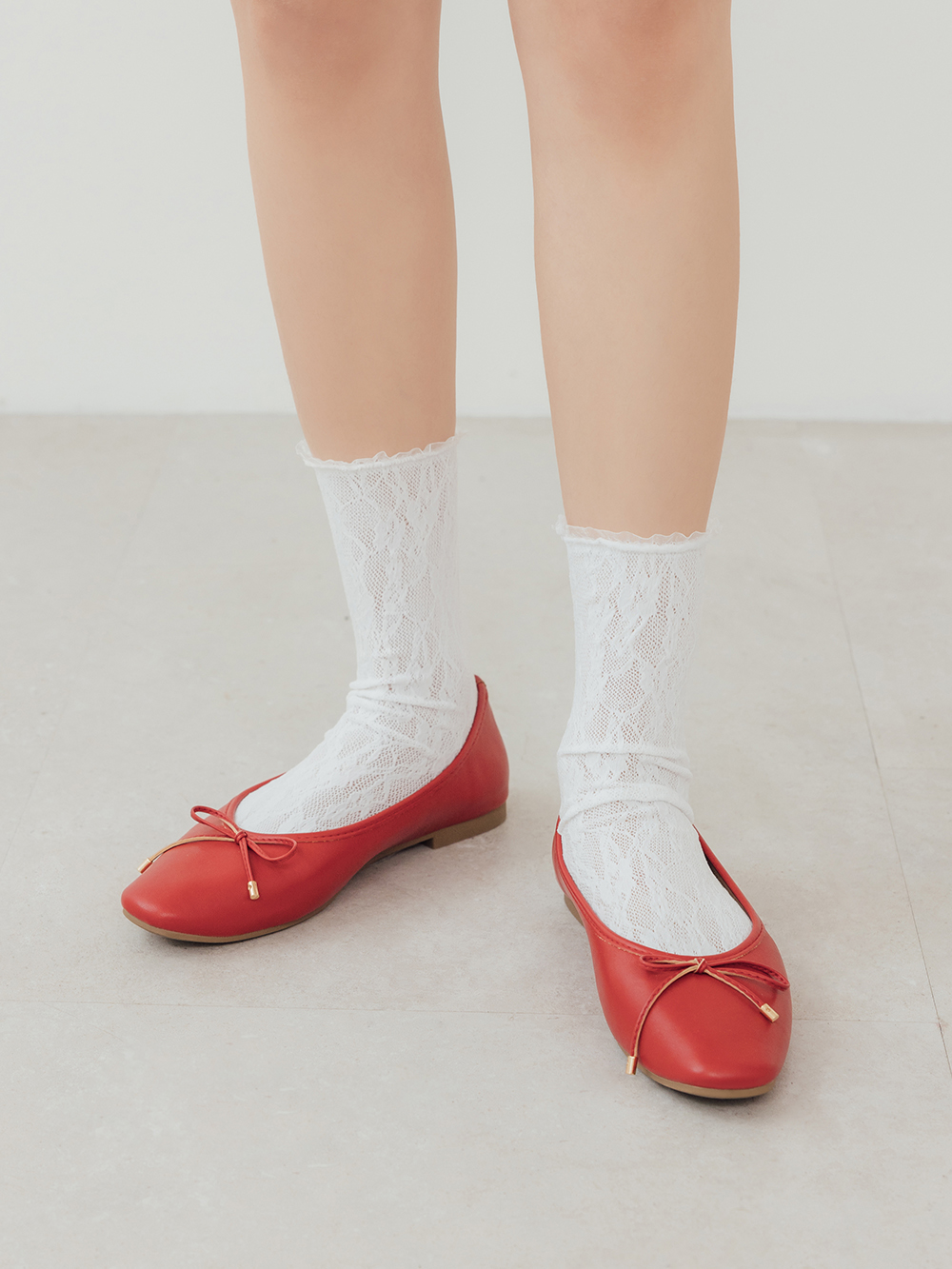 浪漫花釦．小蝴蝶結平底芭蕾娃娃鞋 魅力紅