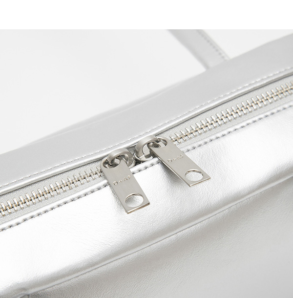 Sugar Cube Shoulder Bag Silver