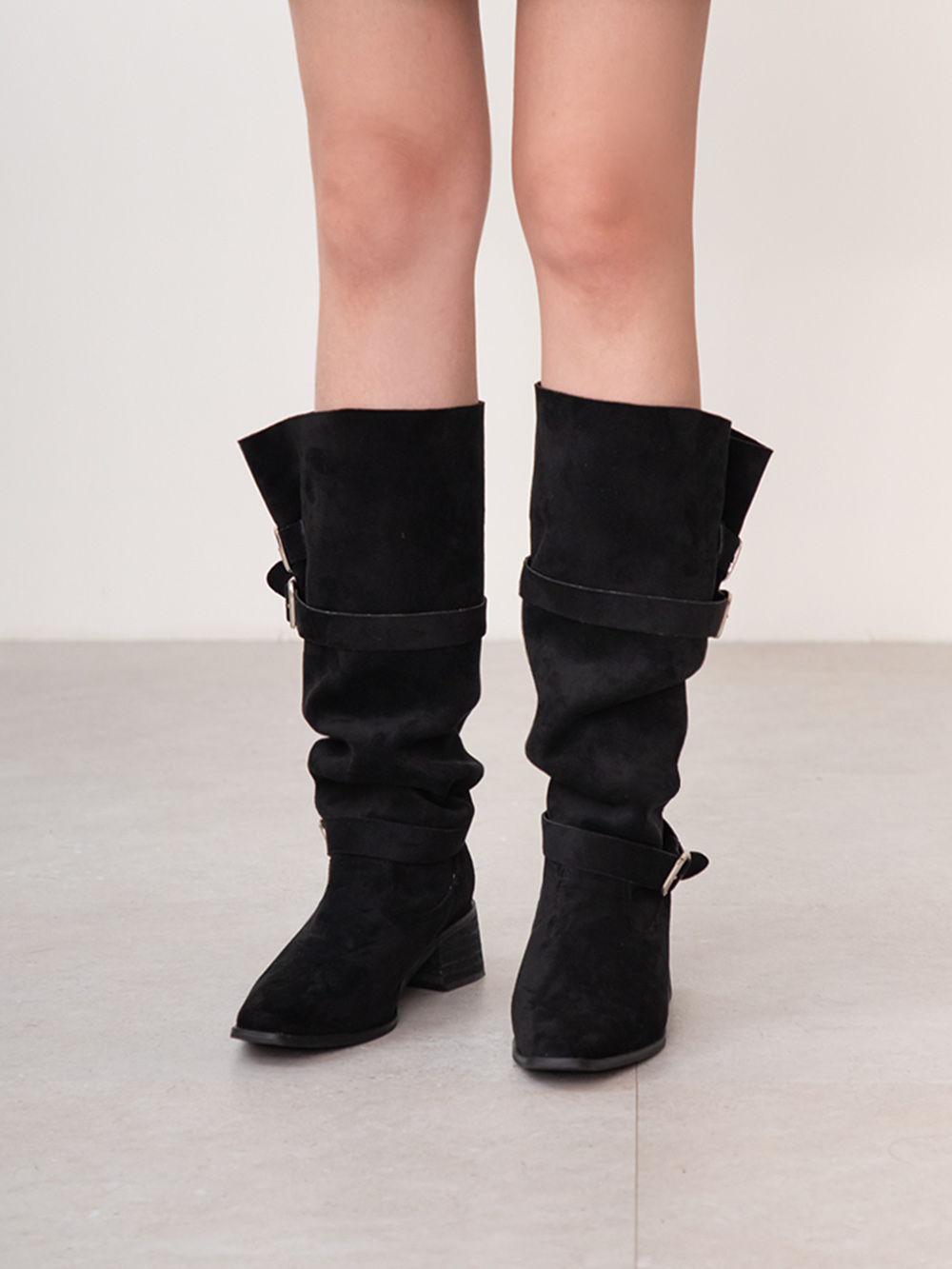 歐美街拍釦環尖頭中筒靴 黑色