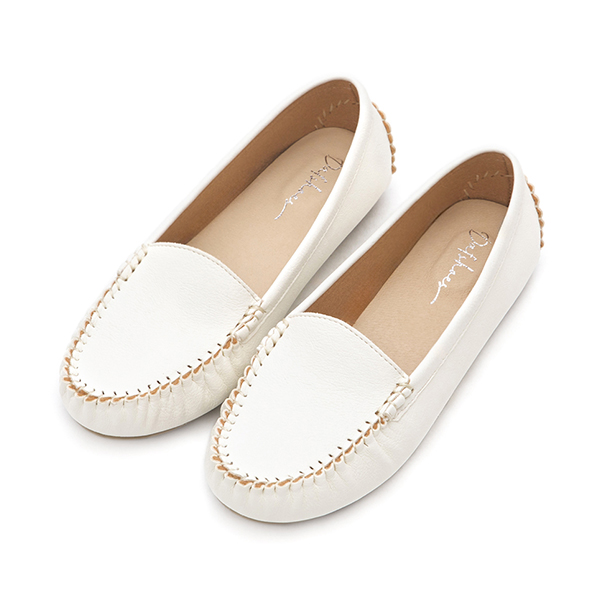 MIT Solid Moccasin Loafers White