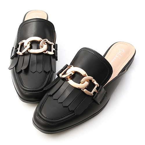時髦專屬．金屬環釦流蘇穆勒鞋