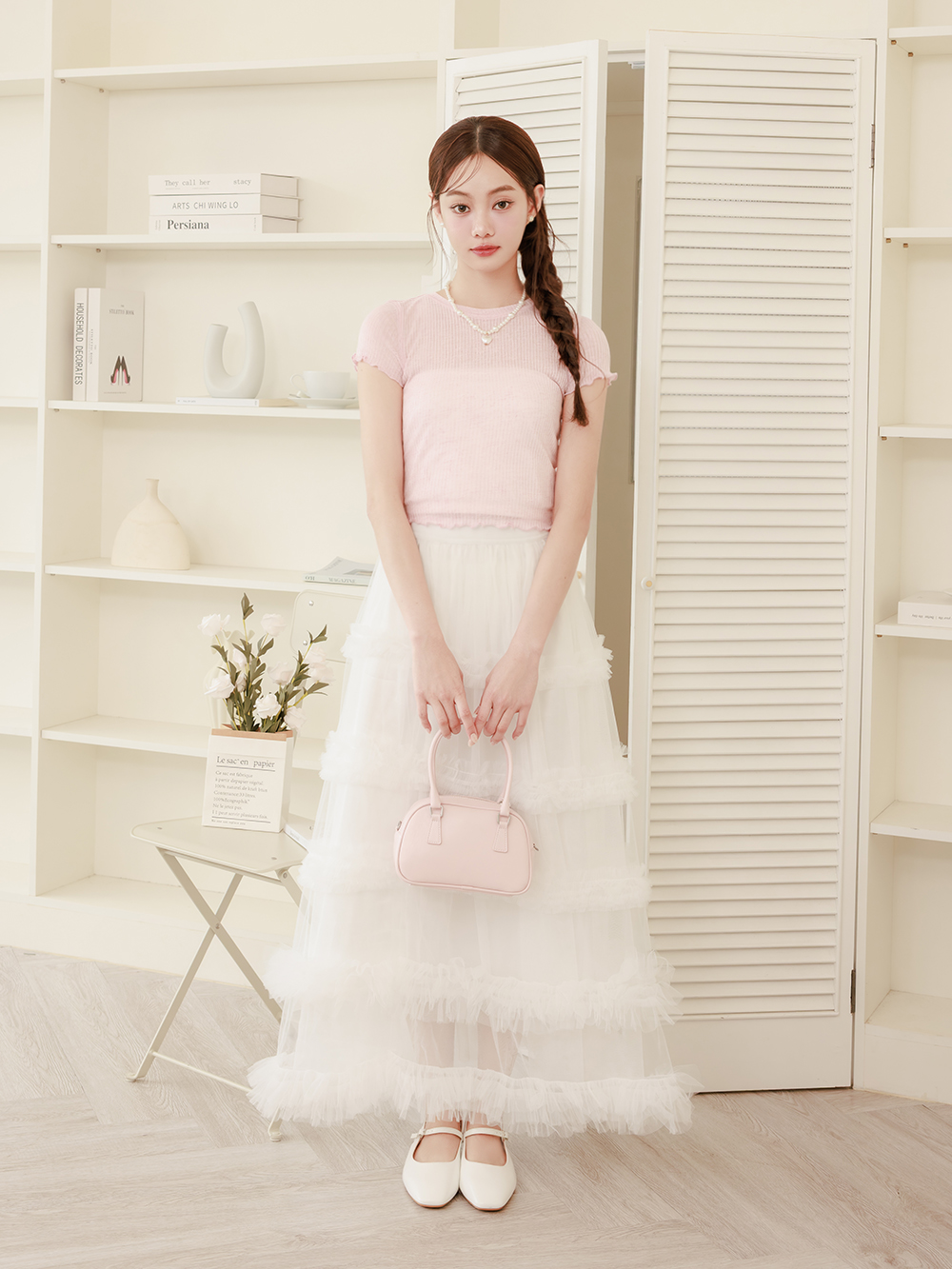 粉彩春日4D氣墊後空低跟鞋 白