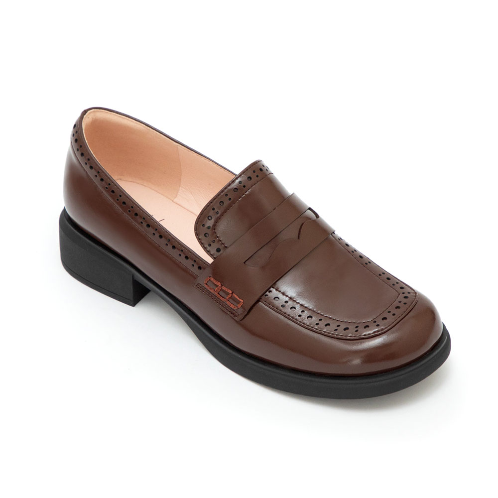 【真皮系列】親膚空氣棉英倫雕花樂福鞋 棕色