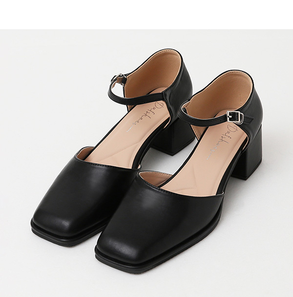 4D Cushioned Square Heel Cut-out Mary Jane Shoes Black