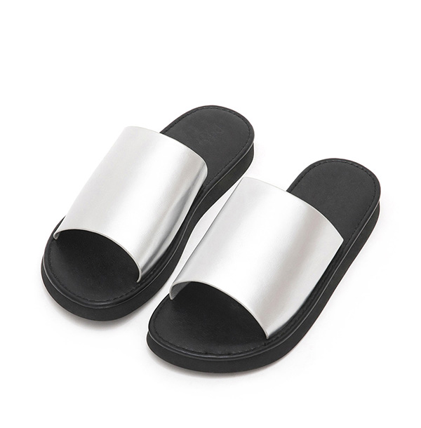 Minimalist Wide Strap Thick Sole Slippers Silver