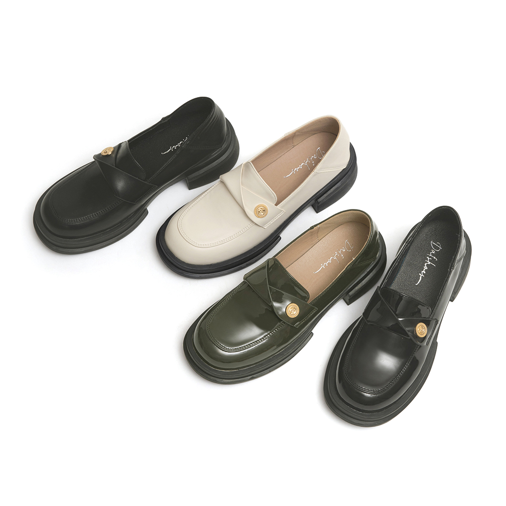 低調貴族．小錢幣扭結方頭樂福鞋 漆皮黑