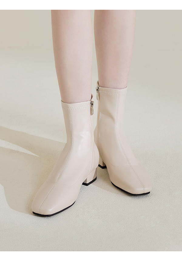 Stradivarius Seam Front Square-Toe Low-Heel Slim Boots French Vanilla White