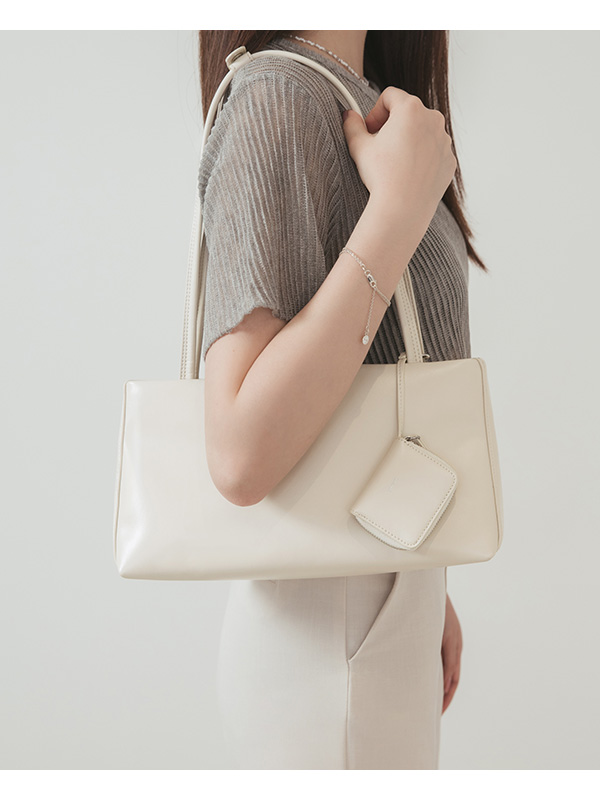 Minimalism Shoulder Bag Beige