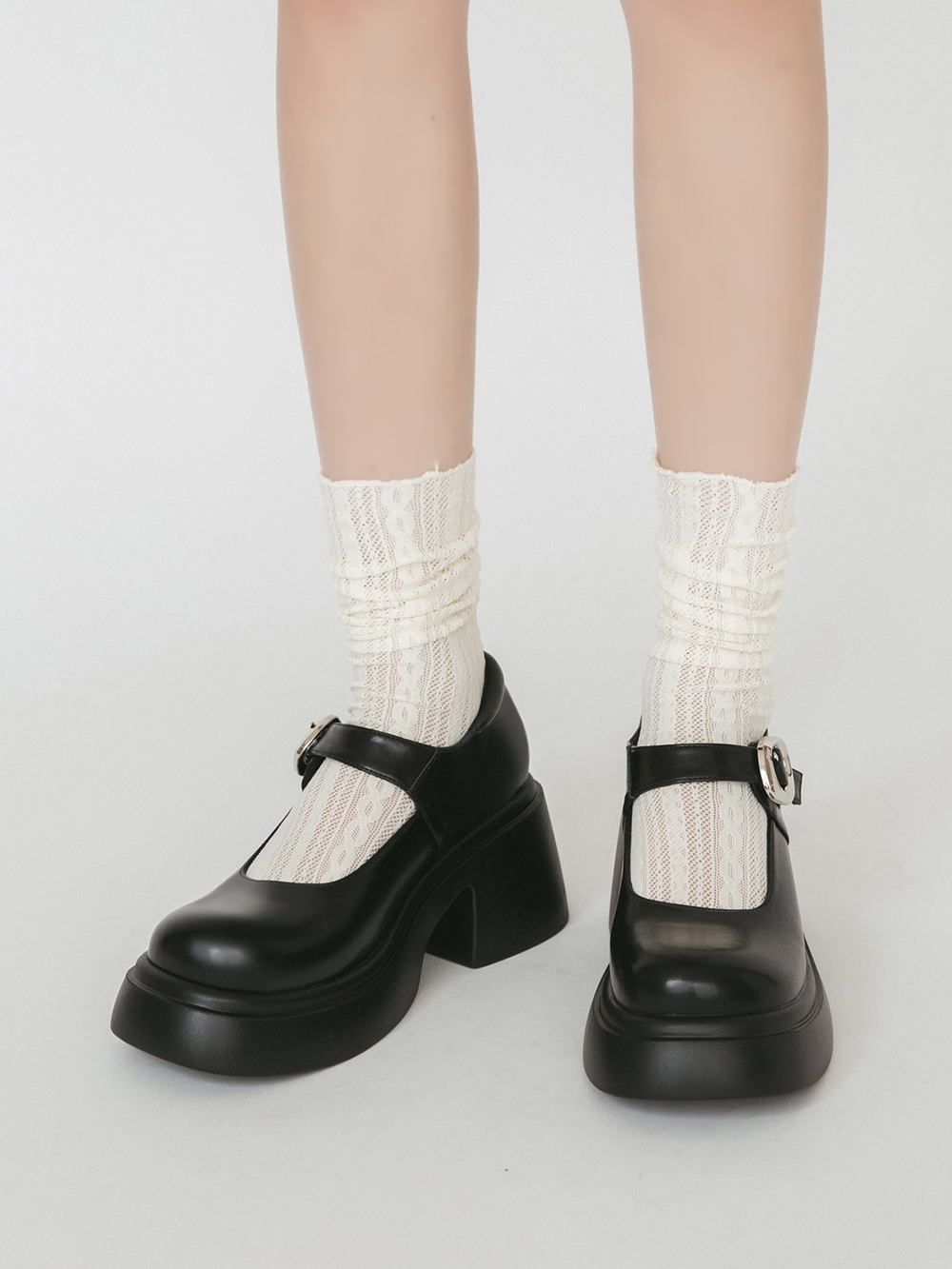 夢幻舞台．輕量加厚底銀釦瑪莉珍鞋 時尚黑