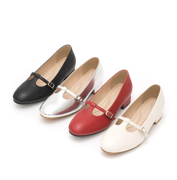 Round-Toe T-Strap Mary Jane Shoes Vanilla