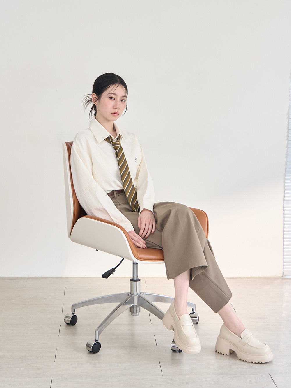 學霸女神增高加厚底樂福鞋 米白