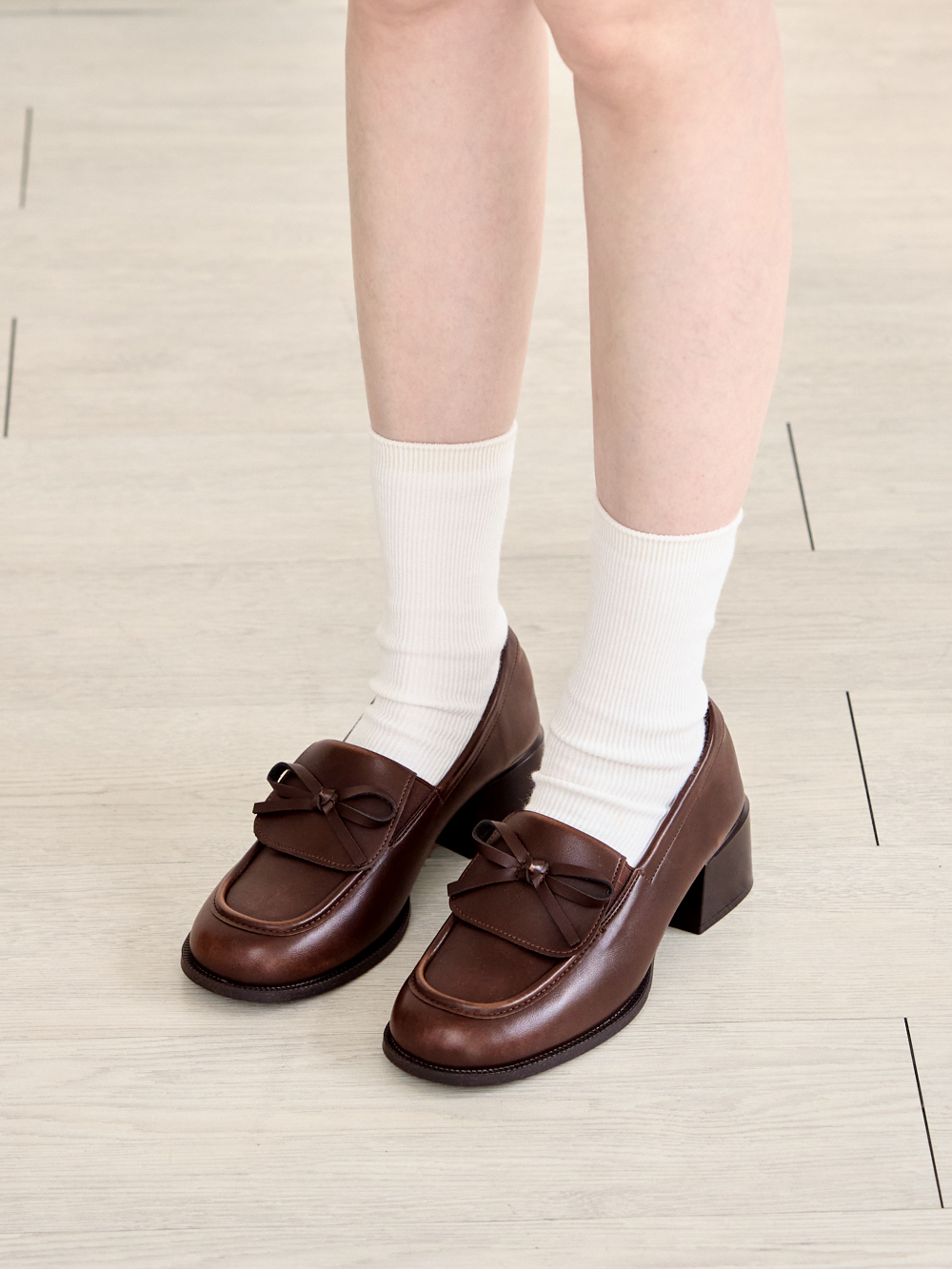 校花指定小蝴蝶結中跟樂福鞋 咖啡色