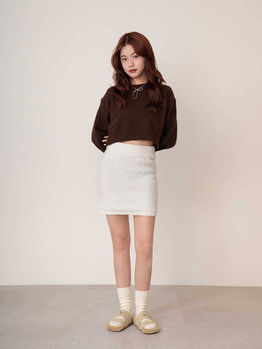 質感金屬鎖釦真皮毛毛拖鞋 米色