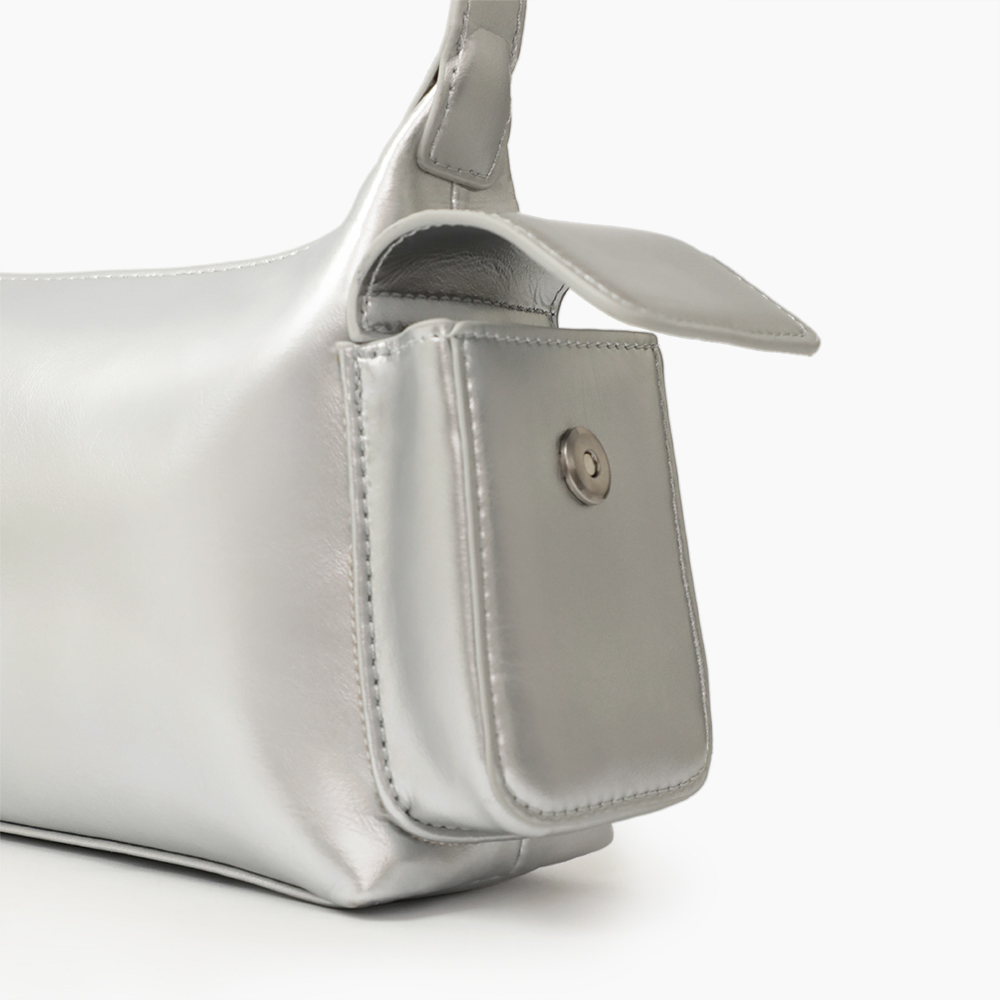 CHIC側口袋斜背包 銀