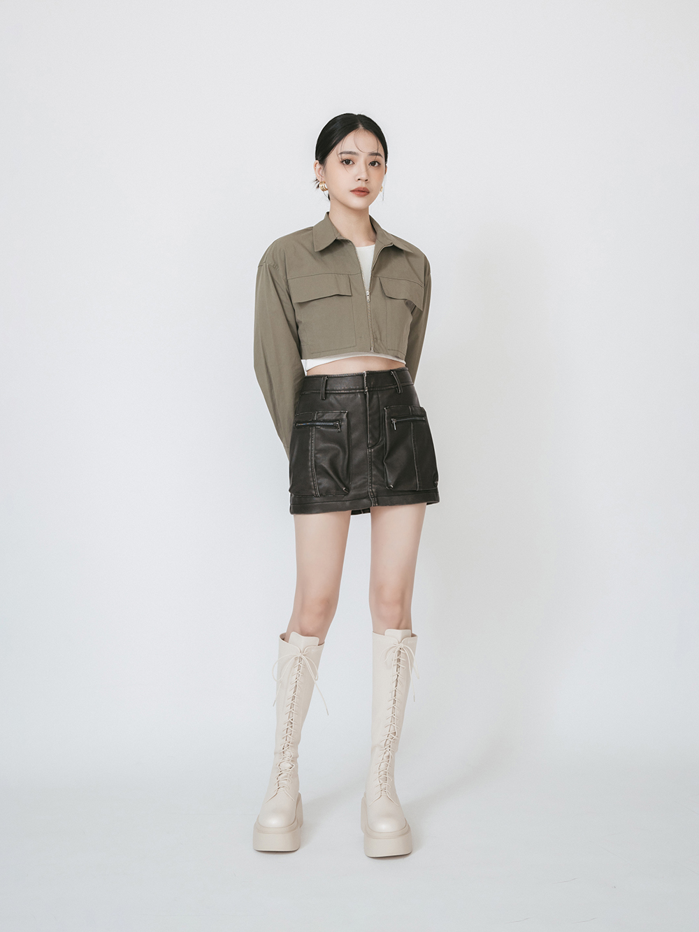 逆天長腿．Plus級加厚鬆糕底綁帶長靴 香草米