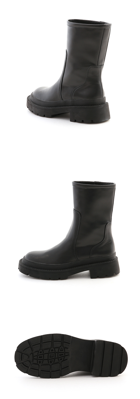 Slip-on Plain Boots Black