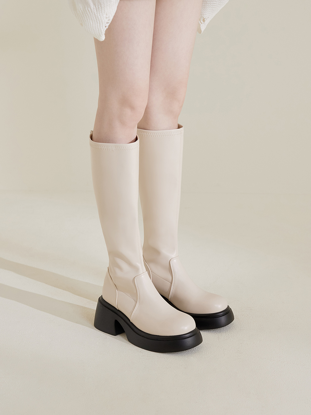 明星舞台．輕量加厚底瘦瘦長靴 香草米